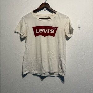 Levi’s Off White Red Logo Graphic Tee Shirt Medium Classic Staple Cotton Casual